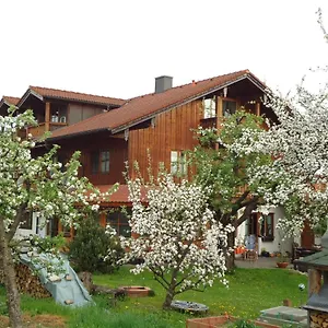 ferienwohnung-wingen.com-bavaria.com/