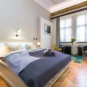 Nebovidy I - Free Parking - Terrace - Air Conditioning Prag
